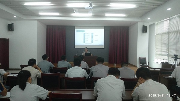 361568774038735.jpg 刘军讲解《技控改进的方法与应用》.jpg